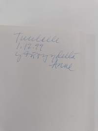 Visioita : moderni suomalainen muotoilu (signeerattu, tekijän omiste)