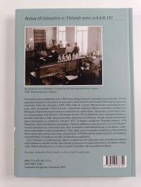 Vihreän lampun taika : Eero Tommila, kemisti