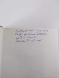 Yhteistoimintaa työelämässä : Varkauden paperiteollisuuden tuotantokomitean historiikki 1946-1979 (signeerattu, tekijän omiste)