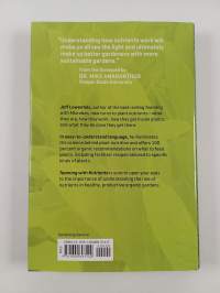 Teaming with nutrients : the organic gardener's guide to plant nutrition