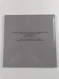 Hiljaa käteni ristin