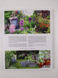 Kukoistava keidas - Pihan ja parvekkeen uusi loisto