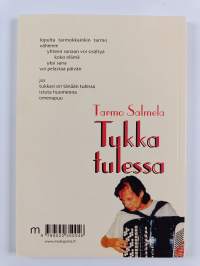 Tukka tuulessa : runoja itselle, ihmiselle
