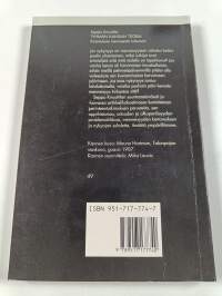 Tyhmän kansan teoria : näkökulmia menneestä tulevaan