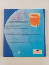 Suomalainen smoothiekirja : terveelliset herkut kotimaisista raaka-aineista