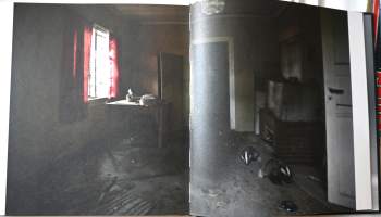 Viimeiset vieraat : elämää autiotaloissa