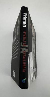 Hyväilyjä ja Sivalluksia