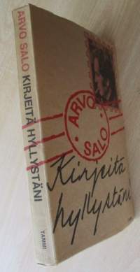 Kirjeitä hyllystäni