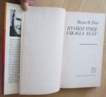 Hyväksy itsesi - uskalla elää!