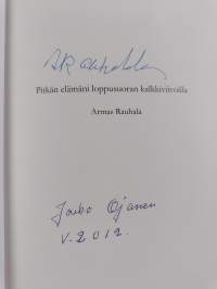 Pitkän elämäni loppusuoran kalkkiviivoilla (signeerattu, tekijän omiste)