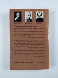 Vankileirien saaristo (Arhipelag GULAG) 1918-1956 : taiteellisen tutkimuksen kokeilu
