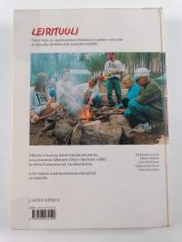 Leirituuli : käsikirja leiritoiminnan järjestäjille ja ohjaajille
