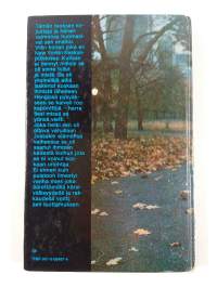 Keskuspuiston yksinäinen