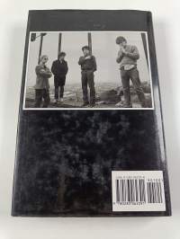 U2 : the ultimate compendium of interviews, articles, facts and opinions from the files of the Rolling Stone