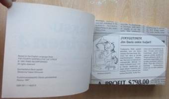 Paksu-Karvinen 4 : Karvinen täyttää pyöreitä - Karvinen metkut mielessä - Karvinen suuntana lounas