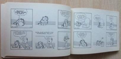 Karvisen kakkukestit viides kirja