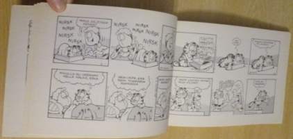 Karvinen Uuma esiin 18. kirja