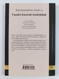 Vuodet lensivät irtolehtinä