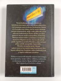 Yläilmoissa : Onttujen kolmas kirja