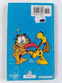 Karvinen : hymyä huuleen