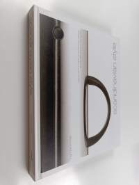 Scandinavian style : classic and modern Scandinavian design and its influence on the world