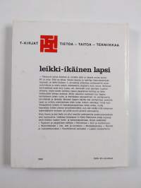 Leikki-ikäinen lapsi