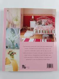 Country in the City - Relaxed Style for Modern Living