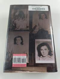 Beautiful Shadow : A Life of Patricia Highsmith