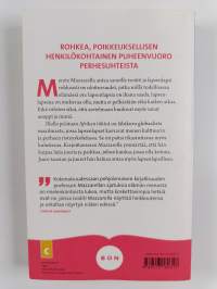 Illalla pelataan Afrikan tähteä : isovanhemmista ja lapsenlapsista