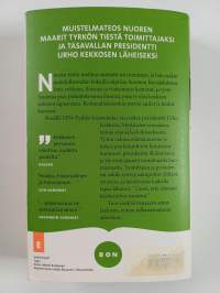Tyttö ja nauhuri