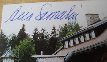 Postikortti : Aira Samulin ja Hyrsylän mutka ( Aira Samulinin omiste, signeeraus )