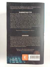 Majakkamestarin tytär ; Noitavasara (yhteisnide)