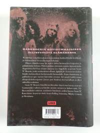 WAR : W. Axl Rose
