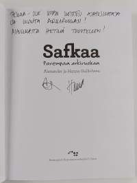 Safkaa : parempaa arkiruokaa (signeerattu, tekijän omiste)