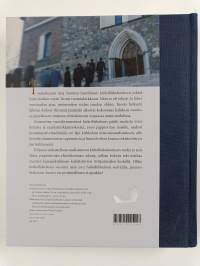 Kansankirkko ristipaineessa : Suomen luterilainen kirkolliskokous 1974-2011