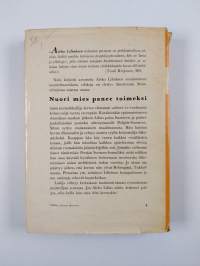 Nuori mies panee toimeksi