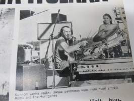 Apu 1973 nr 28, ilmestynyt 13.7.1973, sis. mm. seur. artikkelit / kuvat / mainokset; Kansikuva Irwin Goodman - Irwinin uusi elämänmuoto - aurinkoa, porkkanoita ja