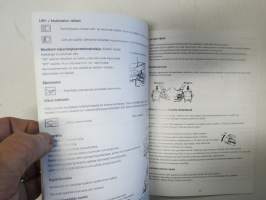 Sym 50 cc skootteri -käyttöohjekirja / huolto-ohjekirja
