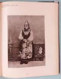 Tähelepanu, pildistan!  Eesti foto minevikust 1840-1940. (Valokuvataide, Viro)
