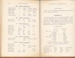 First Middle English Primer - With grammar, notes and glossary, 1950. Opas/johdanto keskienglannin (Middle English) lukemiseen ja ääntämiseen.