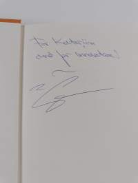Innovation to the core : a blueprint for transforming the way your company innovates (signeerattu, tekijän omiste)