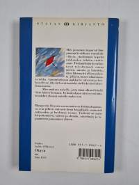Siniset silmät, musta tukka