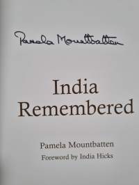 India Remembered : A Personal Account of the Mountbattens During the Transfer of Power (signeerattu)