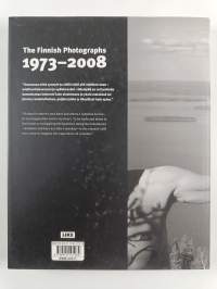 Suomen kuvat = Homework : The Finnish Photographs 1973 to 2008 (signeerattu, tekijän omiste)