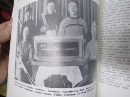Lisäyksenä vanhaa ja uutta Karinaisten historiaan