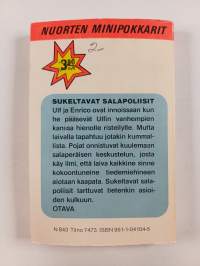 Sukeltavat salapoliisit