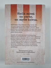 Poika joka seurasi isäänsä Auschwitziin