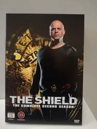 28 x dvd The Shield kaudet 1-7 - Lain varjolla