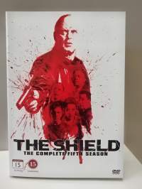 28 x dvd The Shield kaudet 1-7 - Lain varjolla