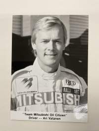 "Team Mitsubishi Oil Citizen" Driver Ari Vatanen ralli -valokuva / rally photo